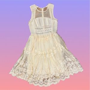 Anthropologie White Lace Dress / Hippie / Cottagecore / Wedding Dress